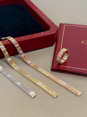 Real 18k Gold Diamonds Jewelry LOVE Unlimited bracelet, flexible, diamonds