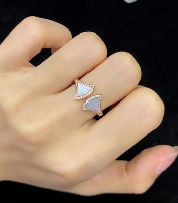 حلقه الماس 18K طلایی با کیفیت بالا