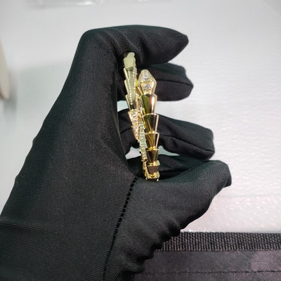 دستبند الماس 18K طلا Serpenti Viper One-Coil 18 Kt دستبند طلایی زرد با الماس های Pavé در سر و دم
